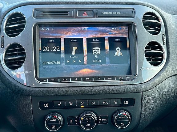 Volkswagen Tiguan 13 of 14