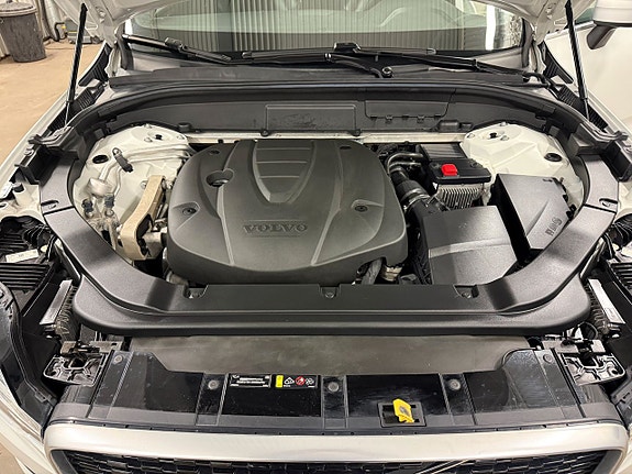 Volvo XC60 16 of 24