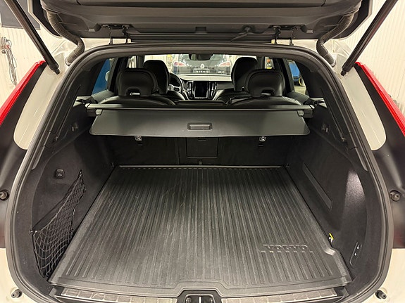 Volvo XC60 7 of 24