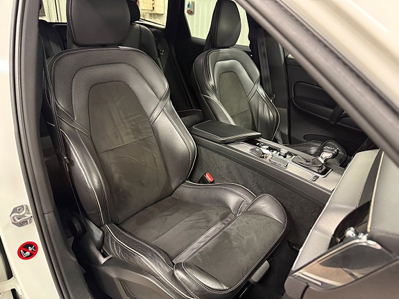 Volvo XC60 12 of 24