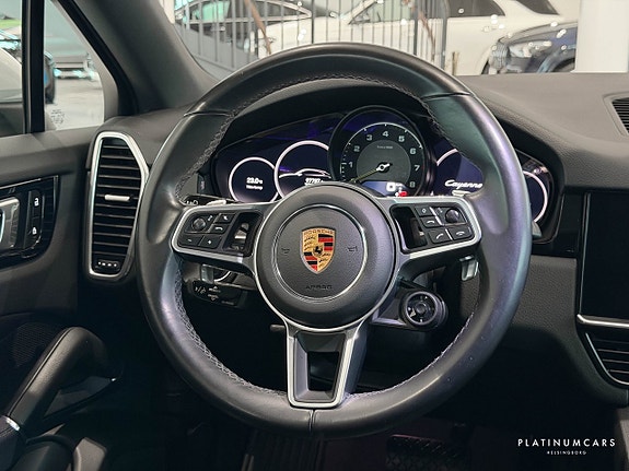 Porsche Cayenne Coupe 10 of 24