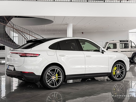Porsche Cayenne Coupe 2 of 11
