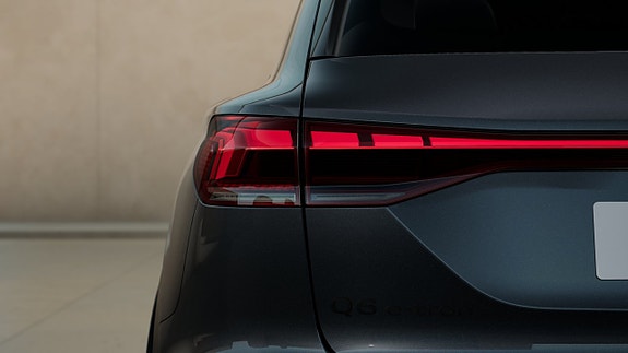 Audi Q6 e-tron 6 of 11