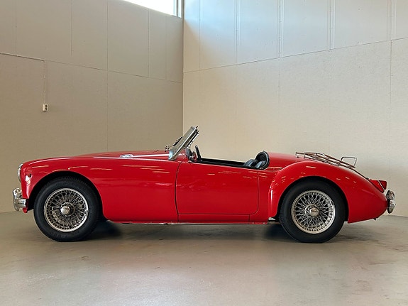 MG M 5 of 26