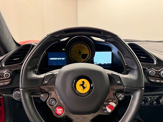 Ferrari 488 GTB 10 of 18