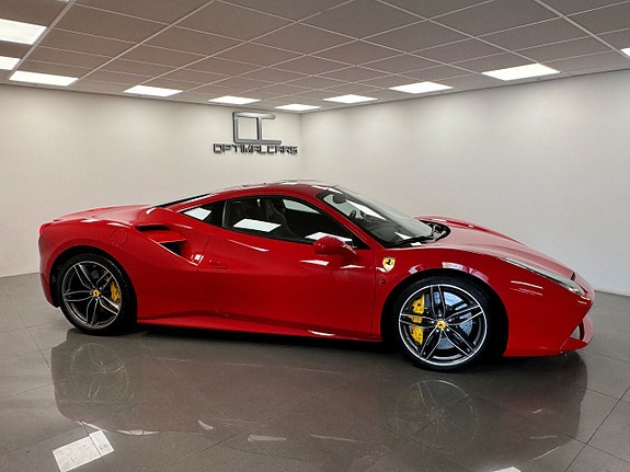 Ferrari 488 GTB 7 of 18