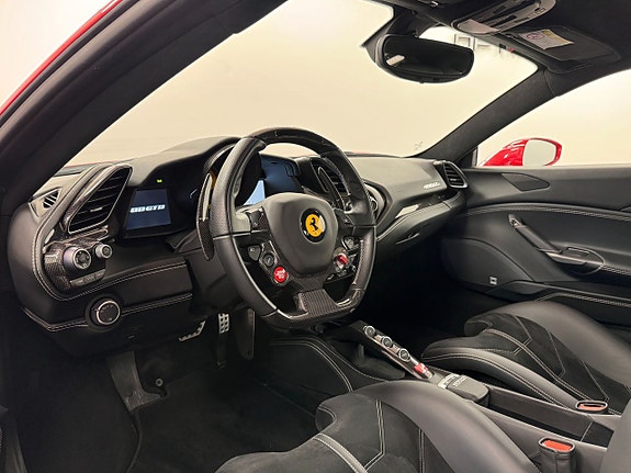 Ferrari 488 GTB 4 of 18