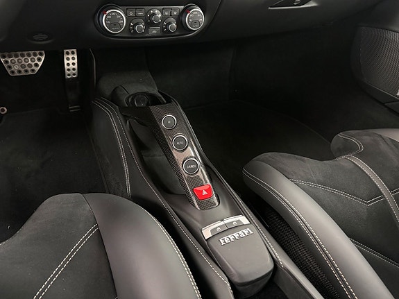 Ferrari 488 GTB 5 of 18