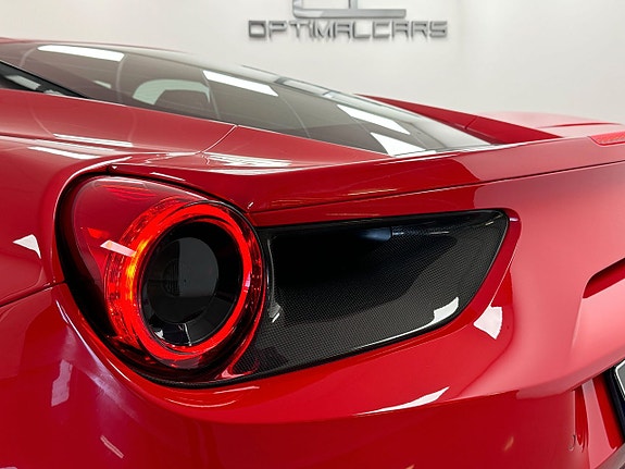 Ferrari 488 GTB 13 of 18