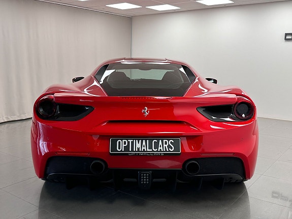 Ferrari 488 GTB 16 of 18