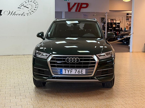 Audi Q5 9 of 27