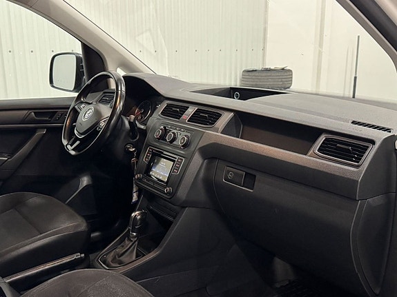 Volkswagen Caddy 16 of 23