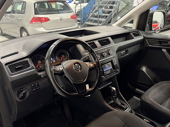 Volkswagen Caddy 17 of 23