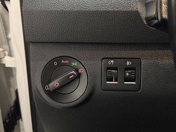 Volkswagen Caddy 22 of 23
