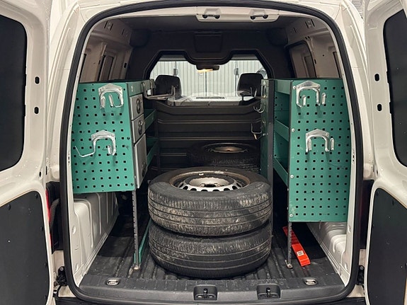 Volkswagen Caddy 9 of 23