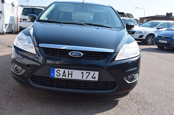 Ford Focus 4 of 12