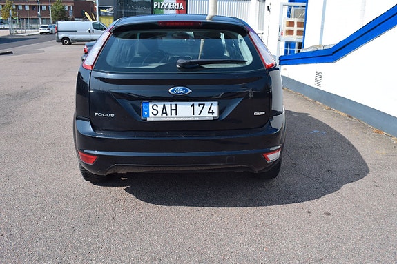 Ford Focus 6 of 12