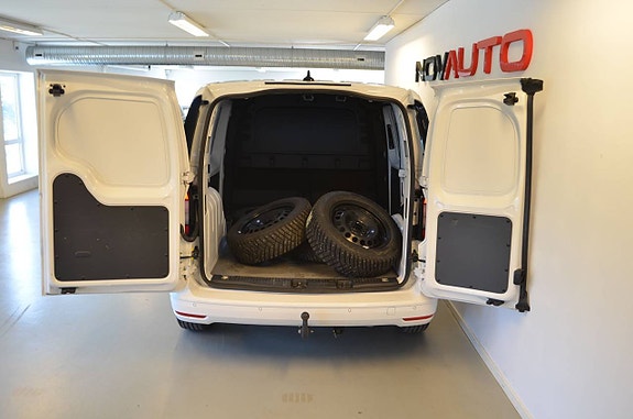 Volkswagen Caddy 10 of 26