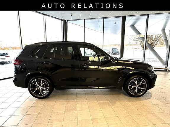 BMW X5 2 of 6
