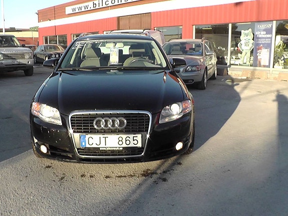 Audi A4 9 of 22