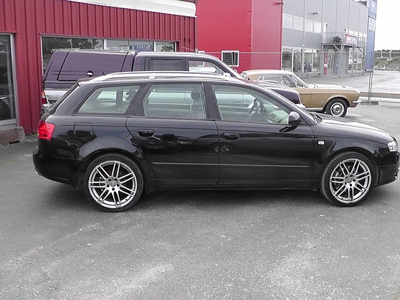 Audi A4 16 of 22