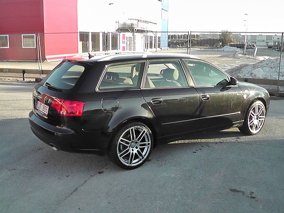 Audi A4 4 of 5