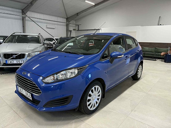 Ford Fiesta 3 of 5