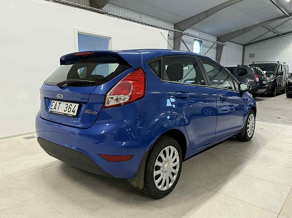 Ford Fiesta 4 of 5