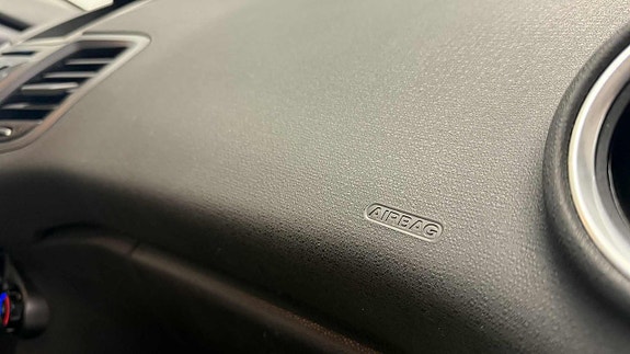 Ford Fiesta 15 of 18