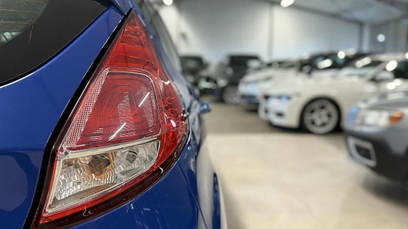 Ford Fiesta 8 of 18