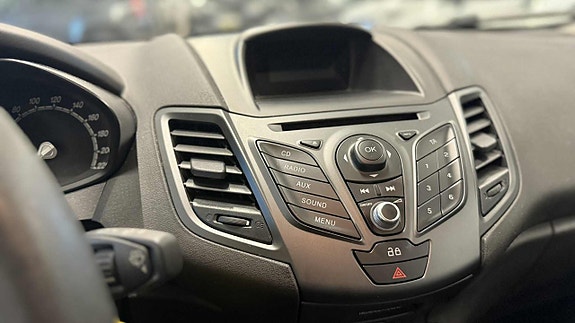 Ford Fiesta 17 of 18