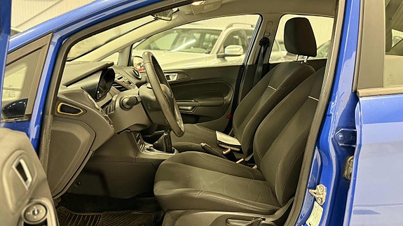 Ford Fiesta 13 of 18