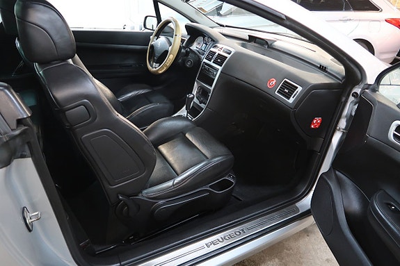 Peugeot 307 CC 5 of 13