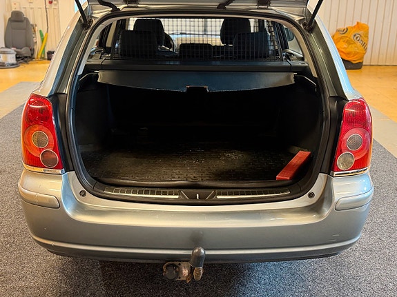 Toyota Avensis 8 of 17