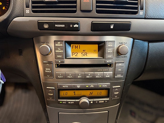 Toyota Avensis 17 of 17