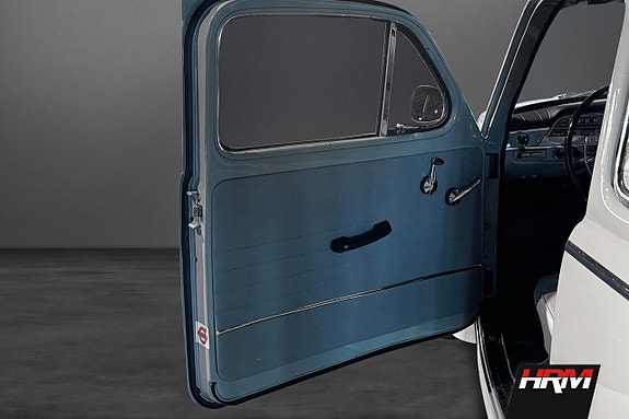 Volvo PV 7 of 11