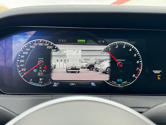 Mercedes-Benz S450 18 of 26