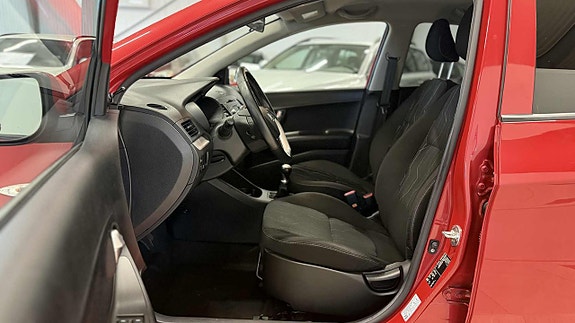 Kia Picanto 11 of 20