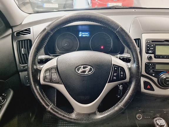Hyundai i30 9 of 19