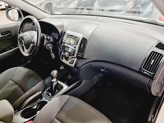 Hyundai i30 16 of 19