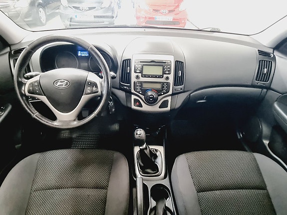 Hyundai i30 10 of 19