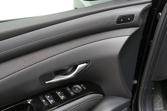 Hyundai Tucson 15 of 28