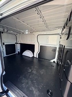 Maxus e-Deliver 5 7 of 10