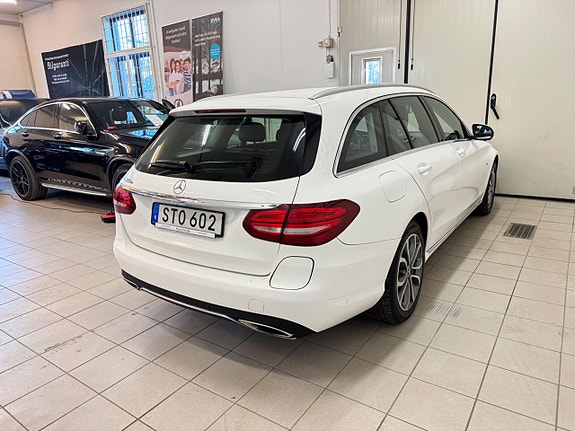 Mercedes-Benz C350 6 of 21