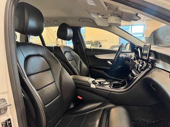 Mercedes-Benz C350 8 of 21