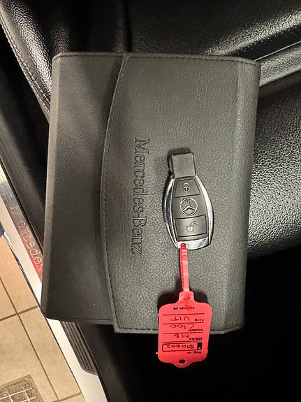Mercedes-Benz C350 16 of 21