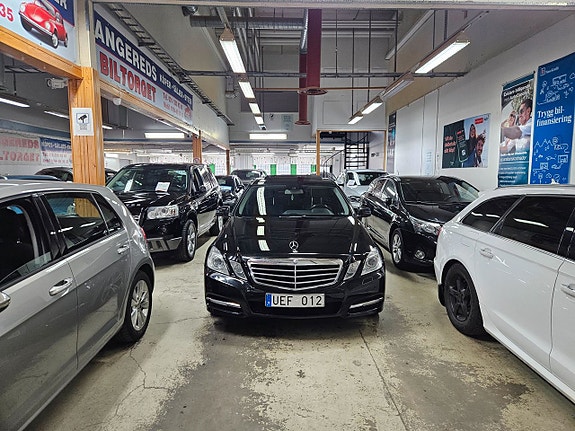 Mercedes-Benz E350 3 of 15
