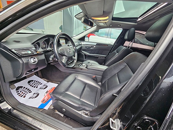 Mercedes-Benz E350 9 of 15