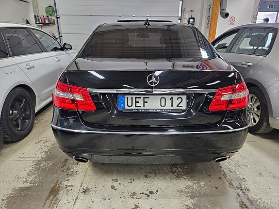 Mercedes-Benz E350 7 of 15