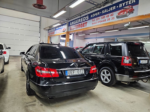 Mercedes-Benz E350 5 of 15